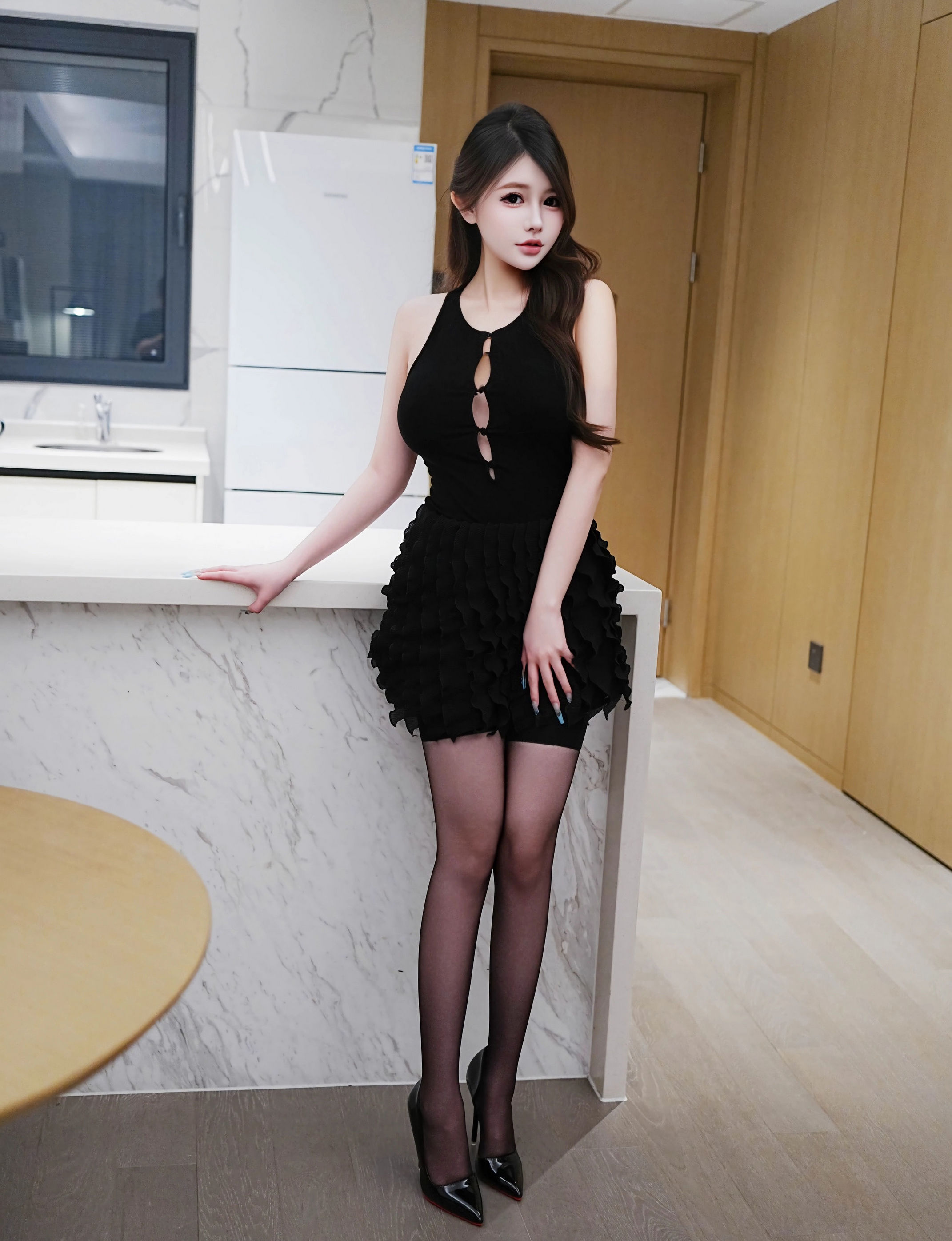 [XiuRen秀人网] 2026.01.07 No.11204 甜妮 黑色短裙 魅惑黑丝 性感写真 [74+1P]