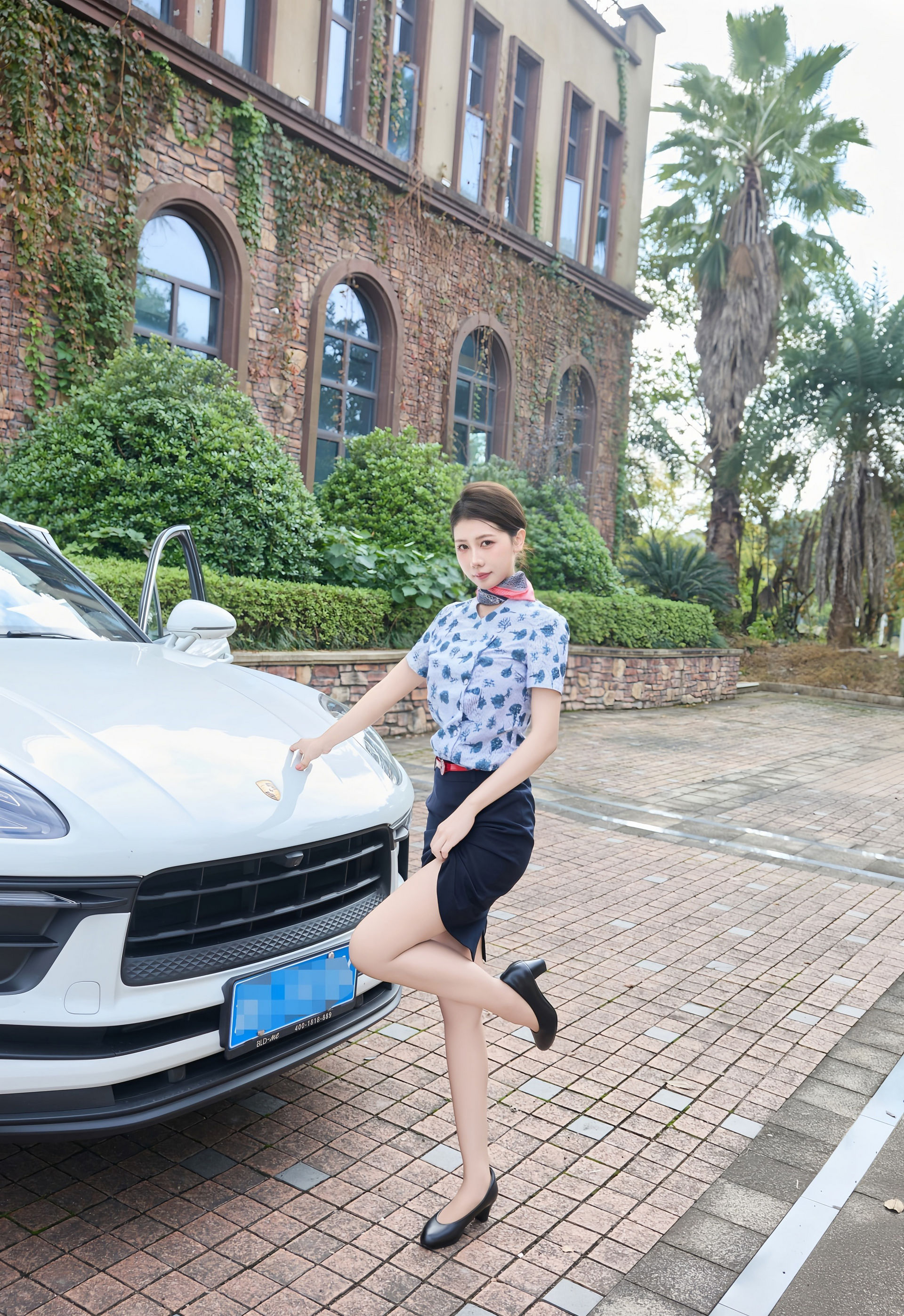 [XiuRen秀人网] 2026.01.16 No.11241 尹甜甜 空姐制服 肉色丝袜 性感写真 [60+1P]