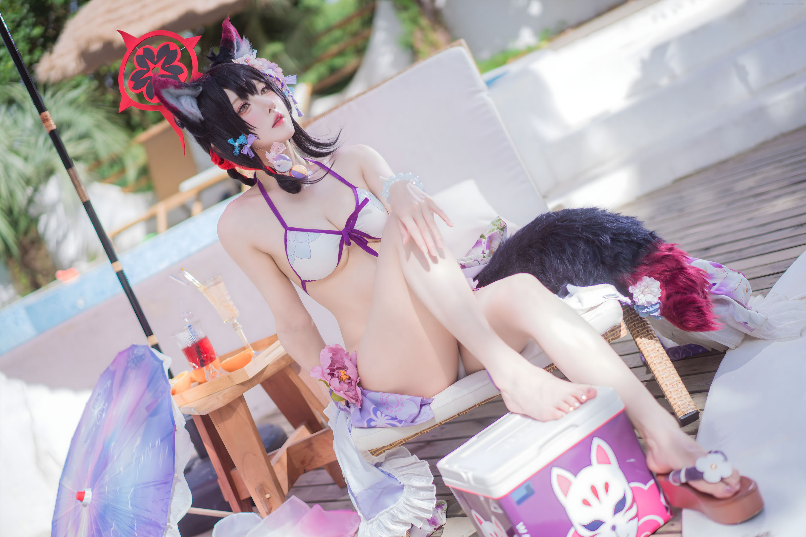 [COSPLAY]阿包也是兔娘 – 蔚蓝档案 狐坂若藻 水着